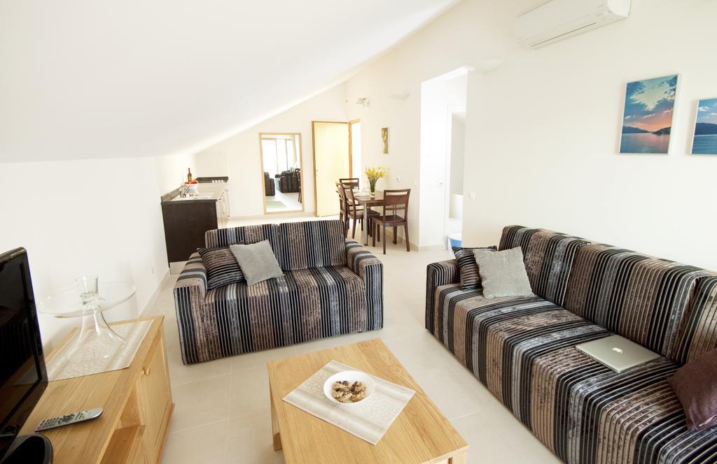 Eol Apartments Вигань Экстерьер фото