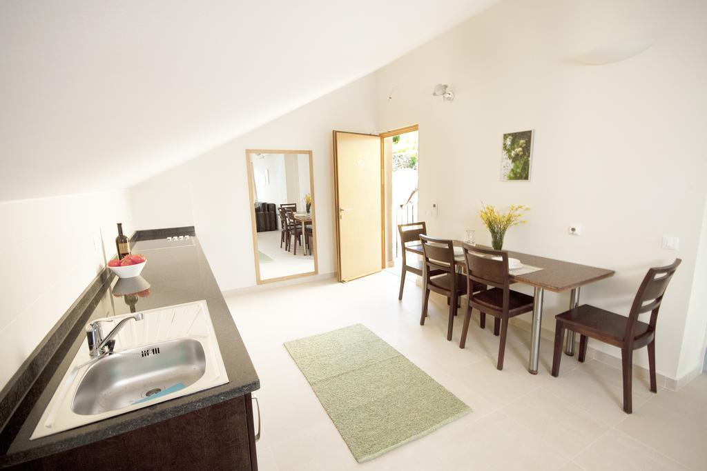 Eol Apartments Вигань Экстерьер фото
